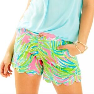 Lilly putlizer Tropical Print Scalloped Women Shorts